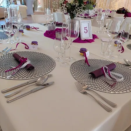 Slameny Dom & Ξενοδοχείο Malá Ida