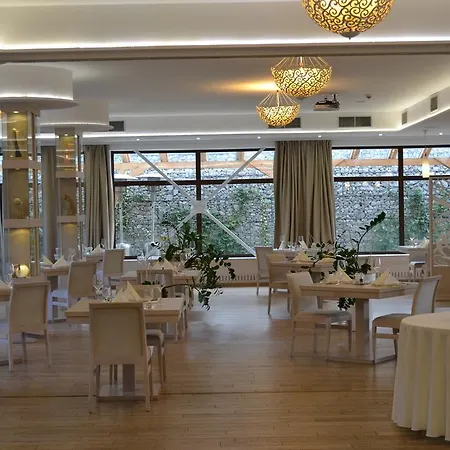 Отель Slameny Dom & Mala Ida